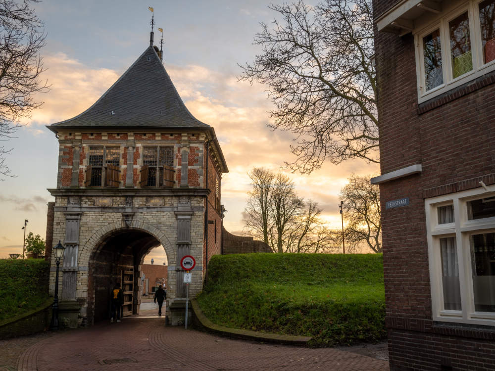 Veerpoort in Schoonhoven afgesloten voor autoverkeer [TEST]